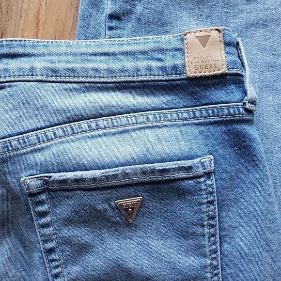 - Guess | Power Curvy Mid Jeans - size XXL - Picture 4 of 6